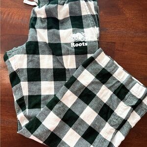 Roots Women’s Pajama Set. Size M.